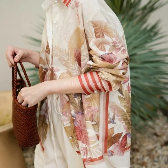 Floral Print Women’s Linen Set - Picture 4 of 9